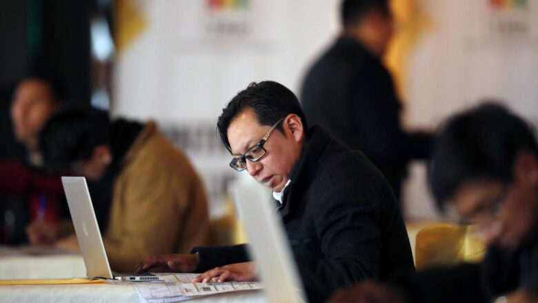 Rodrigo Paz se consolida en la primera posición al 97,4 % del recuento de votos en Bolivia