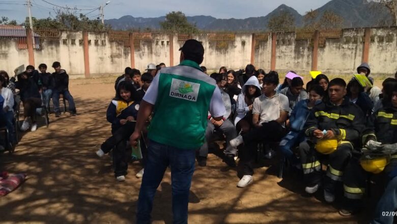 VillaMontes: Estudiantes de la U.E. Santa Clara se forman en prevención de incendios forestales