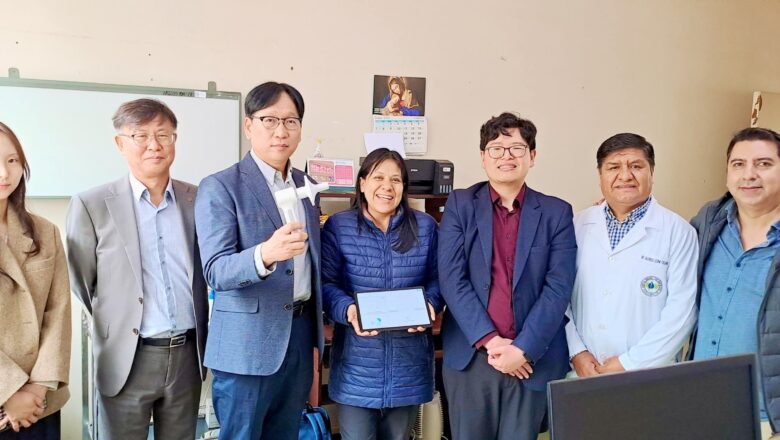 K-𝗟𝗮𝗯 𝗕𝗼𝗹𝗶𝘃𝗶𝗮 𝗱𝗼𝗻𝗮 𝗲𝗾𝘂𝗶𝗽𝗼 𝗱𝗲 𝗲𝘀𝗽𝗶𝗿𝗼𝗺𝗲𝘁𝗿𝗶́𝗮 𝗮𝗹 𝗛𝗼𝘀𝗽𝗶𝘁𝗮𝗹 𝗥𝗲𝗴𝗶𝗼𝗻𝗮𝗹 𝗦𝗮𝗻 𝗝𝘂𝗮𝗻 𝗱𝗲 𝗗𝗶𝗼𝘀