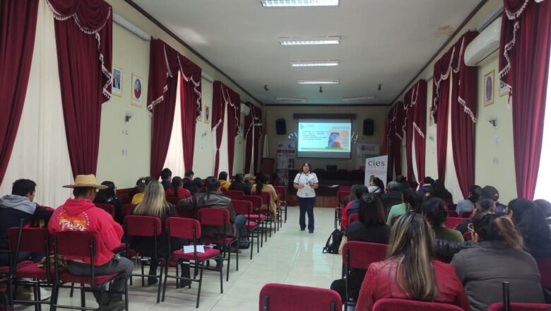 SEDES Tarija impulsa capacitación en salud integral para adolescentes en El Puente y Padcaya
