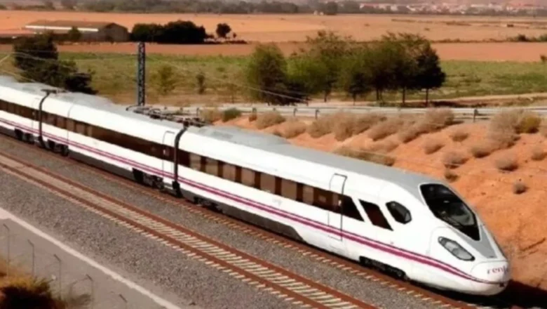 Surcoreanos harán estudio para un tren de alta velocidad que recorra toda la costa de Perú