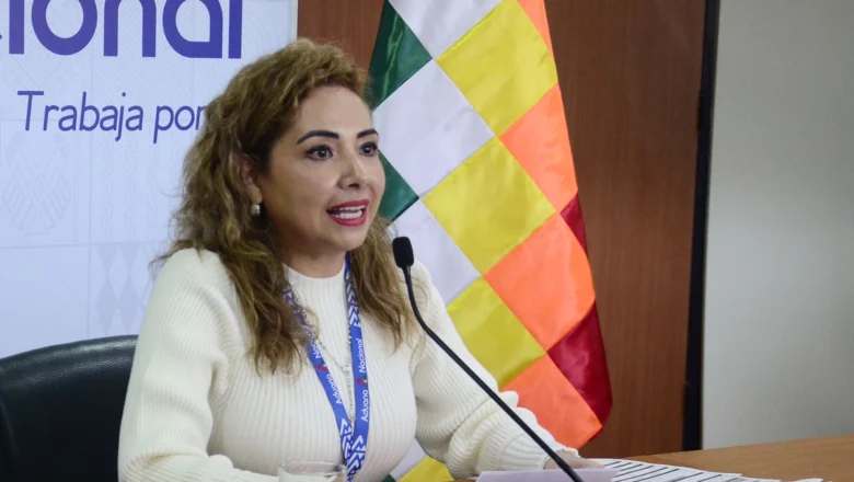 Presidenta de la Aduana declaró ante fiscal de Tarija por denuncia de contrabando de combustible