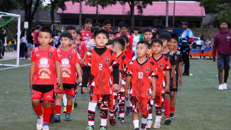 Villa Montes vibra con la Copa de Campeones del fútbol infantil