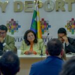 Gobierno promete poner fin a las filas con nuevo sistema electrónico de citas médicas