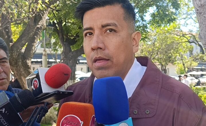 Fernando Romero advierte sobre la urgencia de medidas económicas y la alta yinformalidad en Bolivia