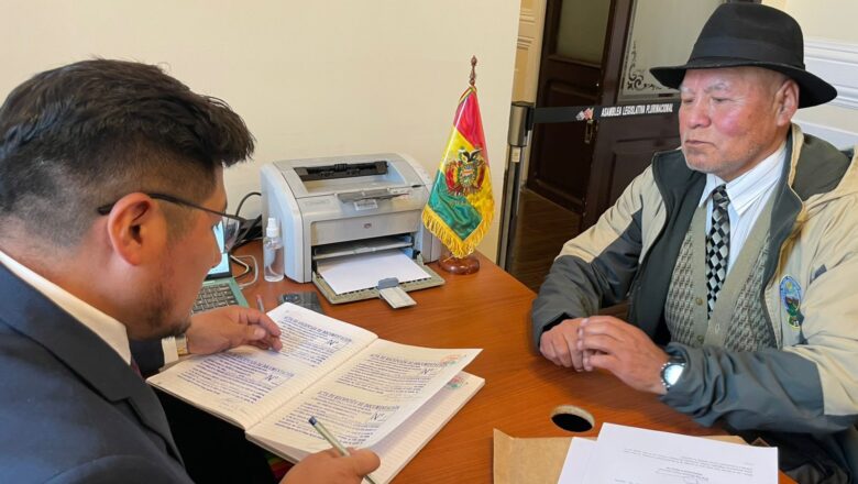 En dos jornadas, Comisión de Constitución registra 10 postulantes a vocales del TSE