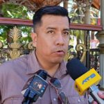 Economista Fernando Romero advierte que el superávit fiscal es “pequeño” y no refleja una reforma estructural