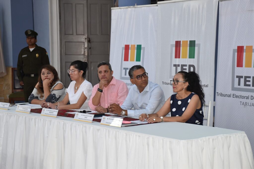 El Tribunal Electoral Departamental fortalece la participación política en Tarija