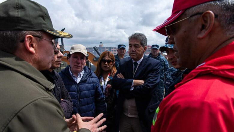 𝗖𝗼𝗼𝗿𝗱𝗶𝗻𝗮𝗰𝗶𝗼́𝗻 𝗲𝗻𝘁𝗿𝗲 𝗣𝗼𝗹𝗶𝗰𝗶́𝗮 𝘆 𝗙𝘂𝗲𝗿𝘇𝗮𝘀 𝗔𝗿𝗺𝗮𝗱𝗮𝘀 𝗽𝗲𝗿𝗺𝗶𝘁𝗶𝗼́ 𝗿𝗲𝘀𝗽𝘂𝗲𝘀𝘁𝗮 𝗮́𝗴𝗶𝗹 𝘁𝗿𝗮𝘀 𝘀𝗶𝗻𝗶𝗲𝘀𝘁𝗿𝗼 𝗮𝗲́𝗿𝗲𝗼