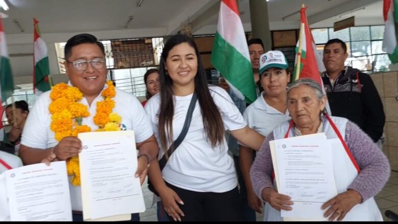 Comerciantes del mercado San Martín respaldan a Gustavo Carvajal como alternativa de cambio para Tarija