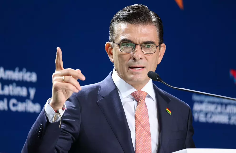 Paz y Milei acuerdan cumbres empresariales para potenciar sectores productivos de ambos países