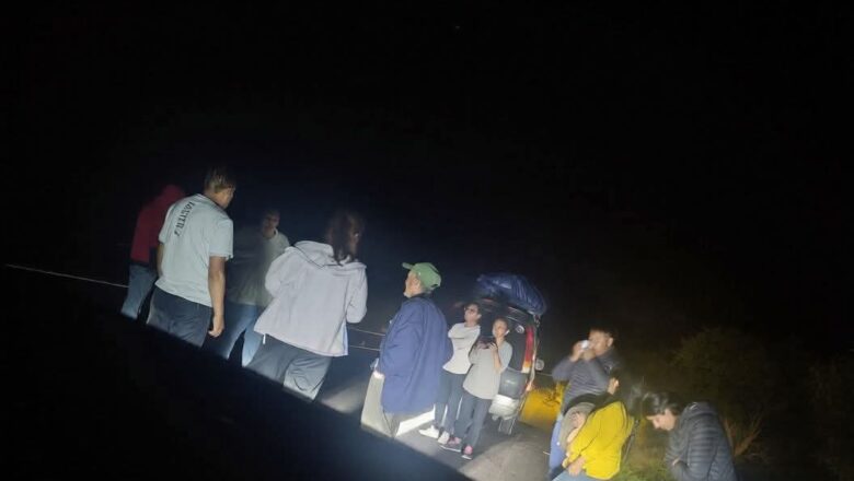 La madrugada DE hoy sábado, delin3ntesv 4rm4dos emboscan un trufi en Acheral, golpean a los pasajeros y roban el vehículo en la ruta Tarija – Yacuiba