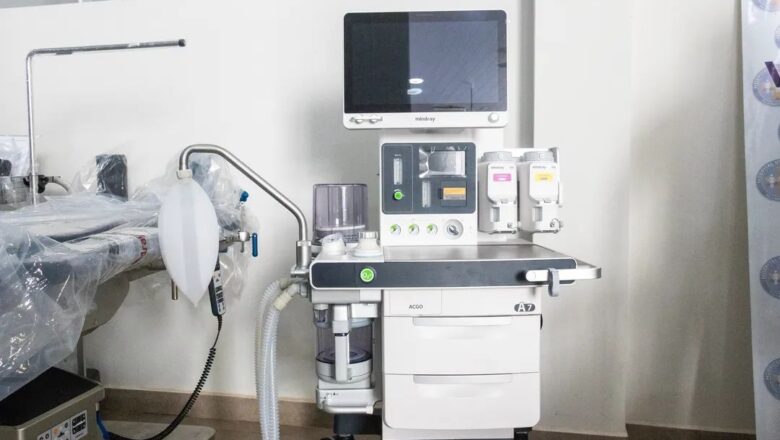 Entrega de Equipos Médicos al Hospital Básico de Villa Montes