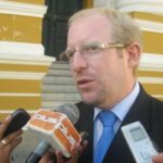 Adrián Oliva asume como Viceministro de Autonomías