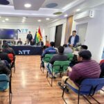 Acuerdo con el transporte de Yungas y el norte paceño