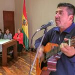 Conversatorio impulsa el valor del libro nacional y autores bolivianos