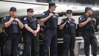 Argentina: Acuden a Gendarmería para el traslado de policías federales en el caso Evo Morales