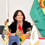 Renuncia de la ministra de Educación Beatriz García