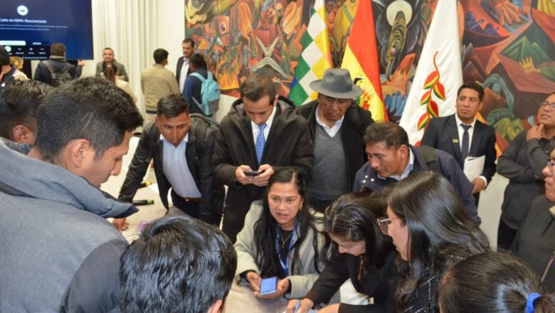 UPRE agenda mesas de trabajo con alcaldes y concejales de 87 municipios de La Paz