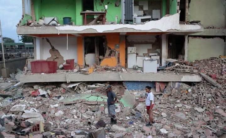 Dolor y desolación tras el terremoto de 7.2 en Venezuela, dejó edificios destruidos de gran magnitud