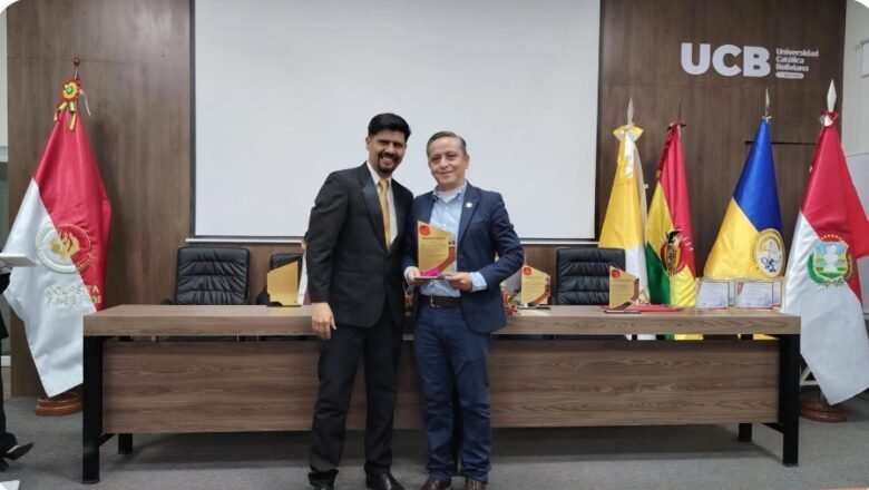 Fiscal Mogro recibe distinción por apoyo a la Psicología