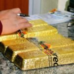 Fiscalía concluye allanamientos en Aduana y Migración de Viru Viru por caso 189 kilos de oro; analizará documentación incautada
