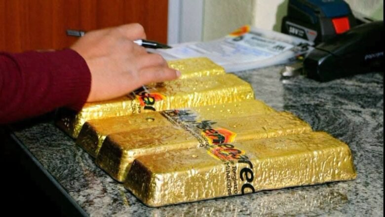 Fiscalía concluye allanamientos en Aduana y Migración de Viru Viru por caso 189 kilos de oro; analizará documentación incautada