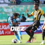 Blooming no pudo aguantar con diez y empató ante The Strongest