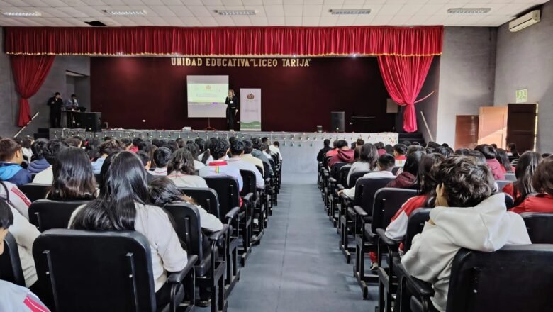 Fiscalia socializó  ley para la protección de la integradad sexual de niñas,niños y adolescentes en entornos digitales con estudiantes