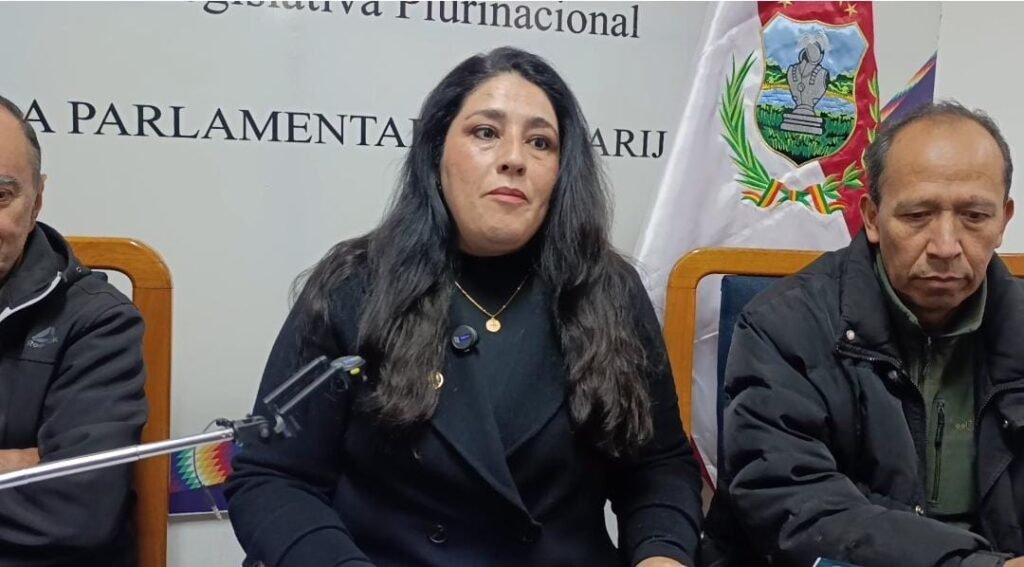 Diputada Pacello presenta proyecto de ley para fortalecer la apicultura y meliponicultura