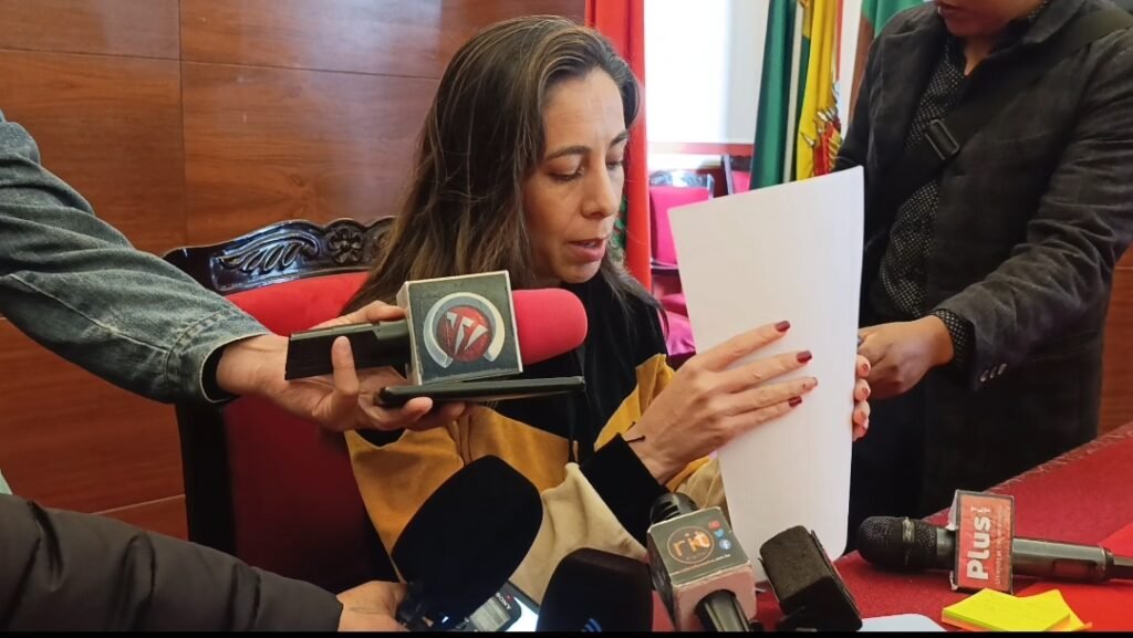 Gobernadora Soruco impulsa agenda autonómica con nuevo director departamental