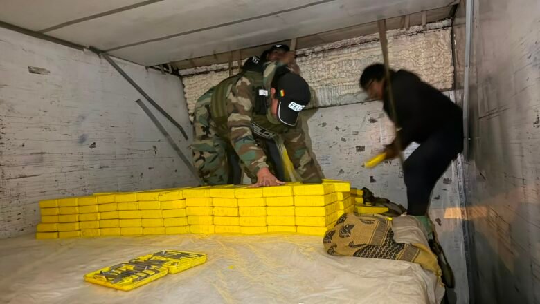 Tarija: Fiscalía investiga a sujeto encontrado con más de 378 kilos de cloridr4t0 de c0c4in4 oculto en un frigorífico