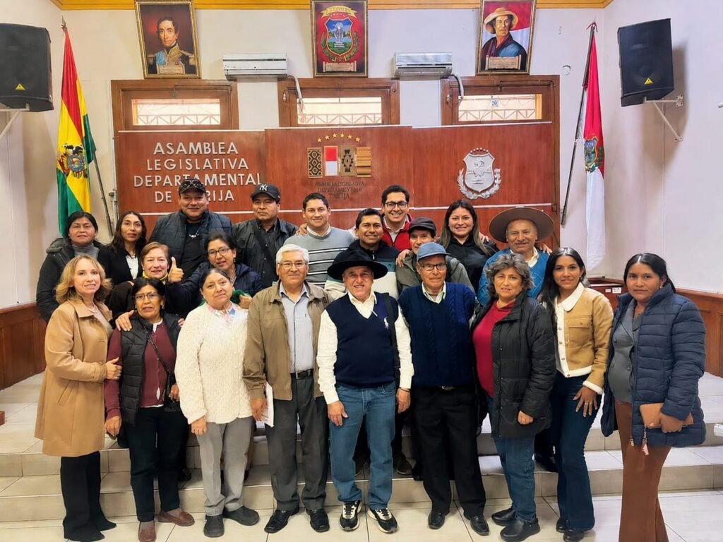 Ley aprobada tras maratón legislativa 8 canastas anuales para adultos mayores