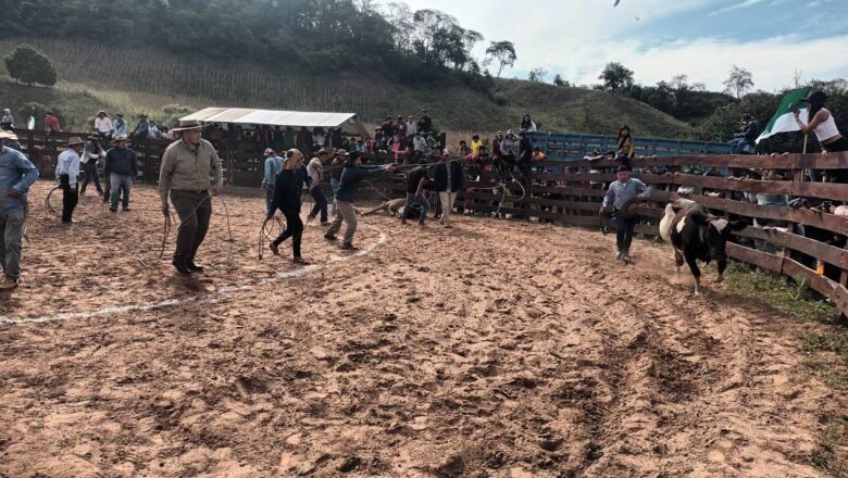 Celebración del aniversario de la comunidad de Santa Rosa y la festividad de la Virgen de Santa Rosa