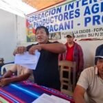 Interculturales de Yapacaní rompen y queman el Decreto 5716, sobre el retiro de la subvención al diésel